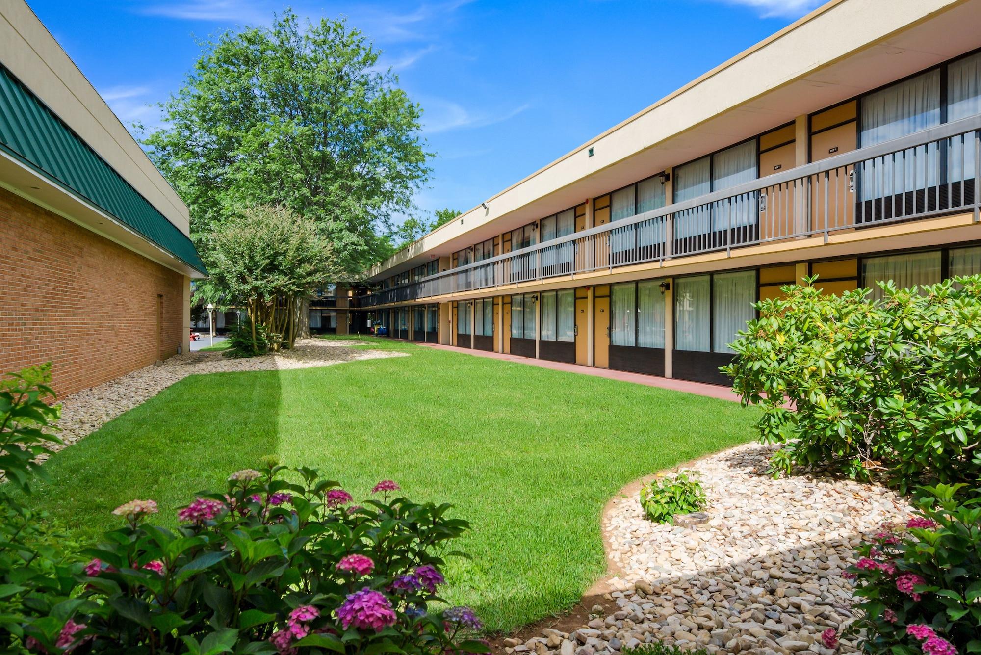 Quality Inn Roanoke Airport Ngoại thất bức ảnh