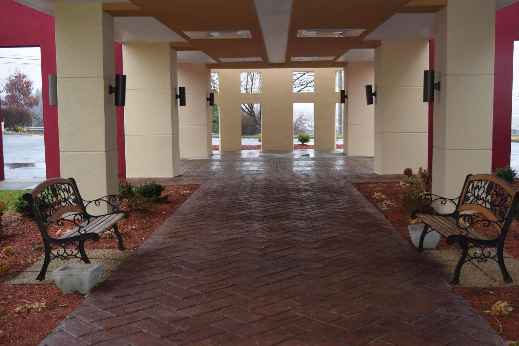 Quality Inn Roanoke Airport Ngoại thất bức ảnh