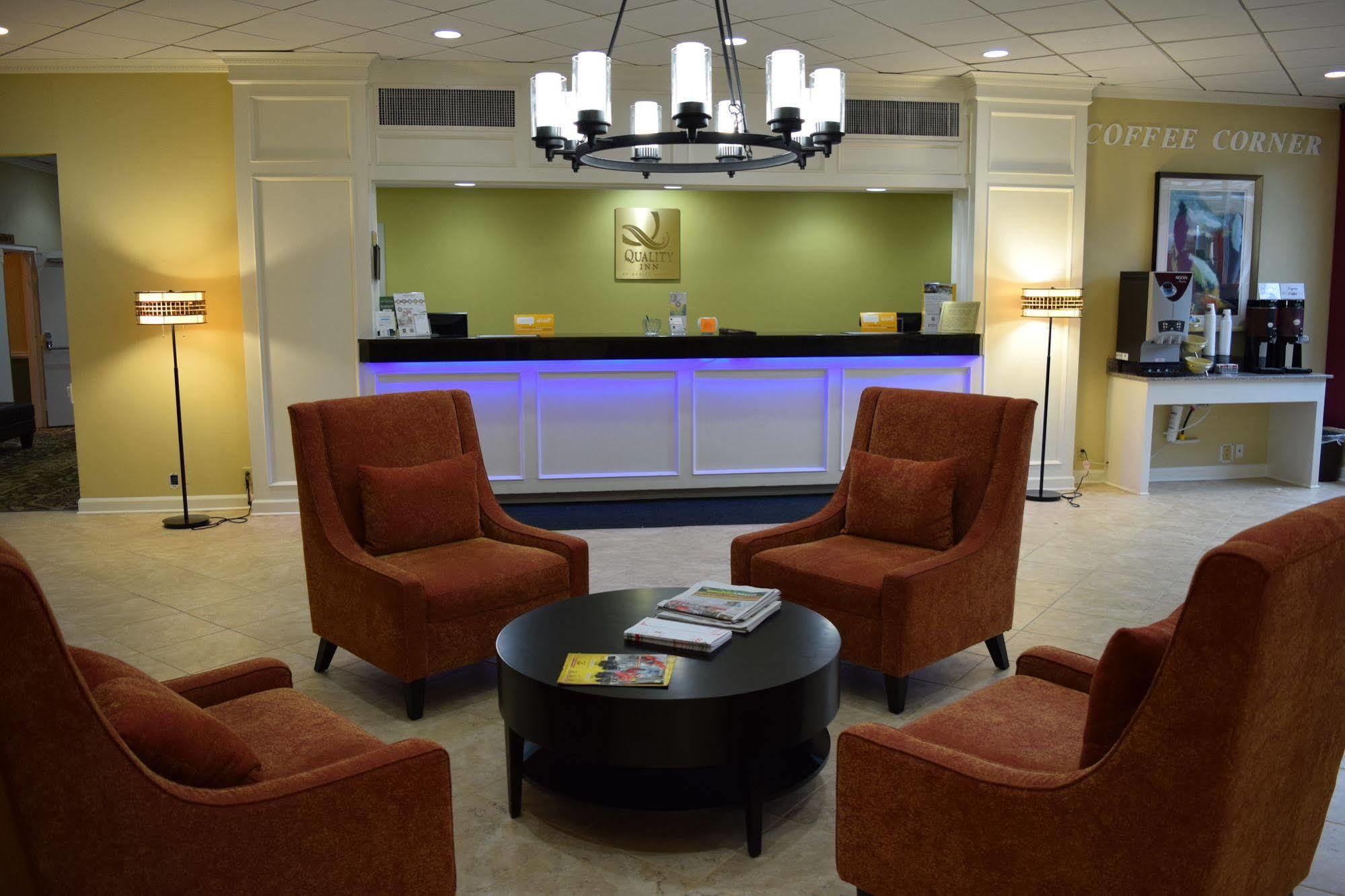 Quality Inn Roanoke Airport Ngoại thất bức ảnh