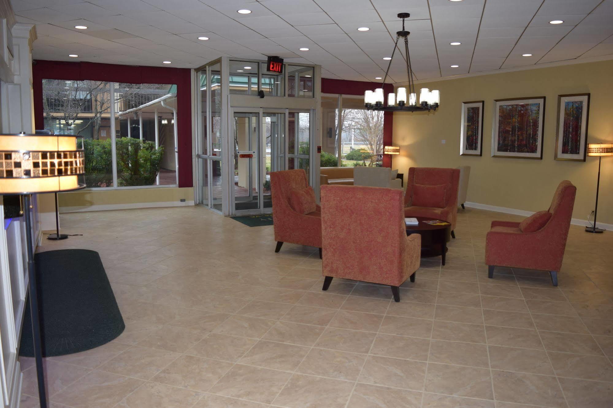 Quality Inn Roanoke Airport Ngoại thất bức ảnh