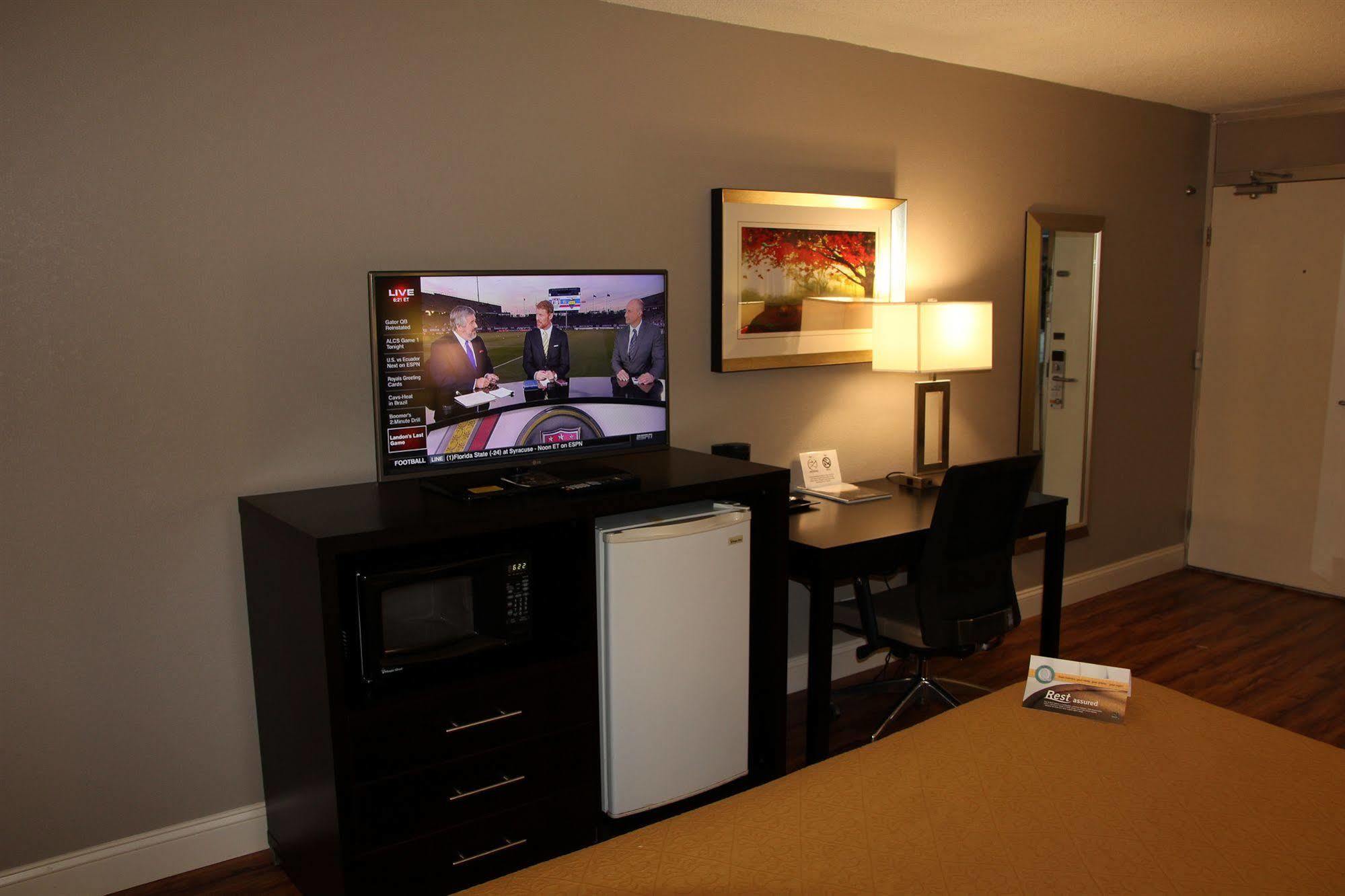 Quality Inn Roanoke Airport Ngoại thất bức ảnh