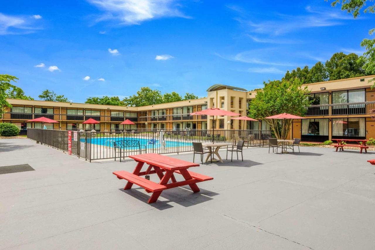 Quality Inn Roanoke Airport Ngoại thất bức ảnh