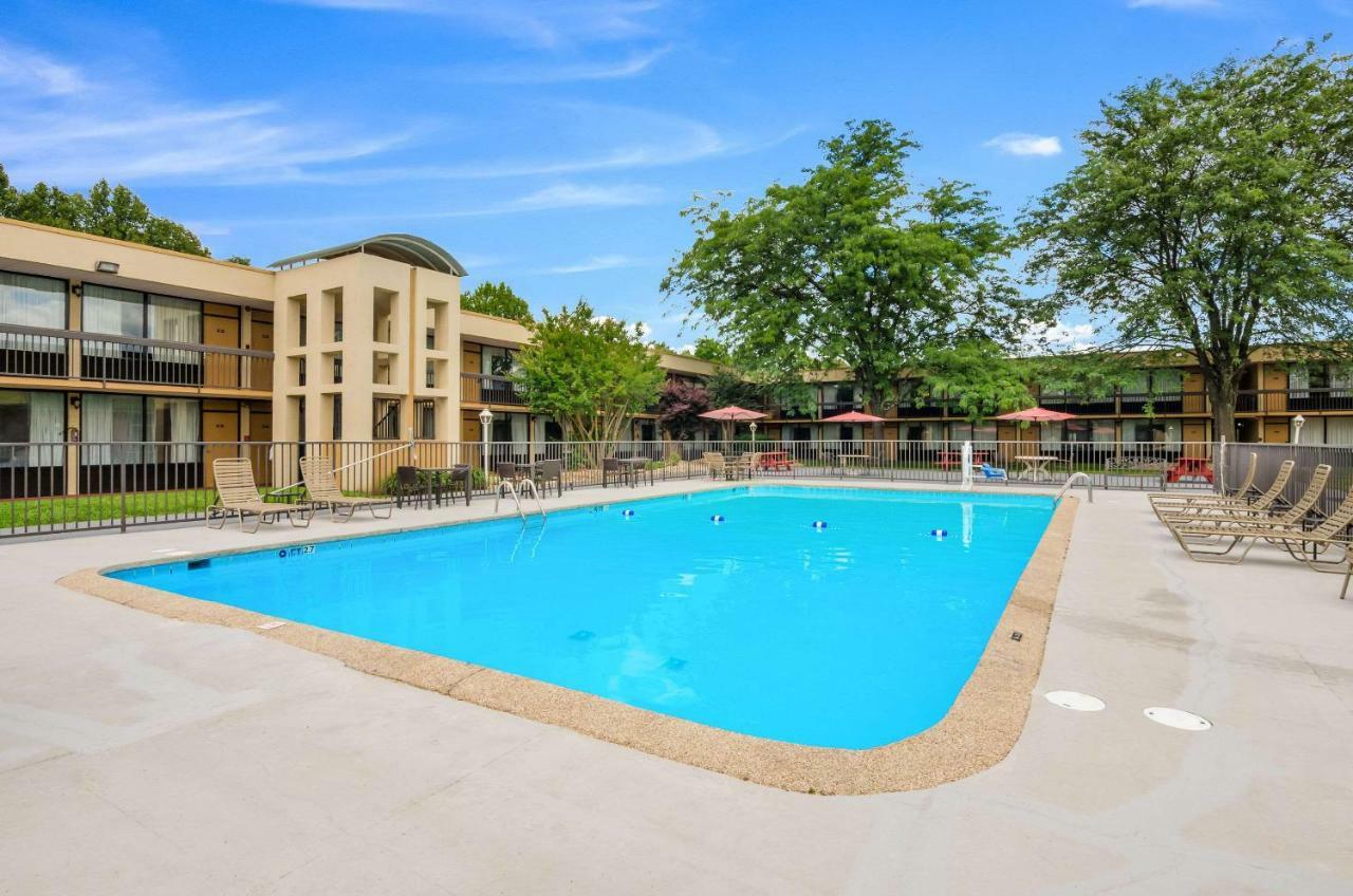 Quality Inn Roanoke Airport Ngoại thất bức ảnh