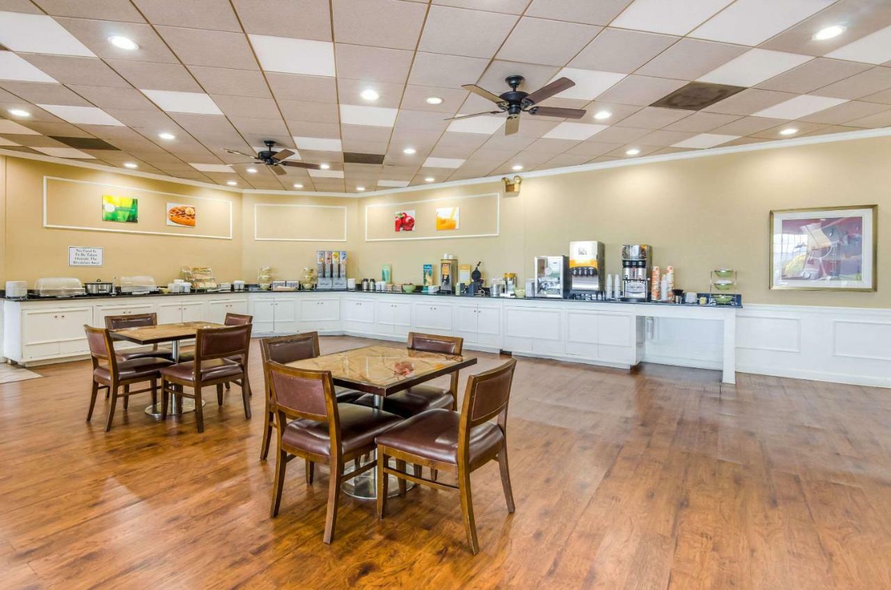 Quality Inn Roanoke Airport Ngoại thất bức ảnh